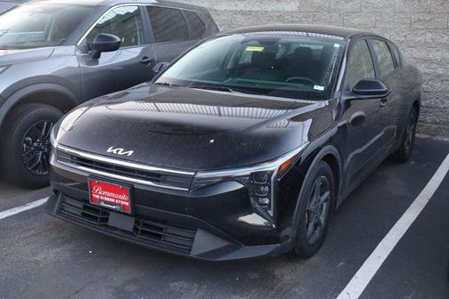Aurora Black 2025 Kia K4