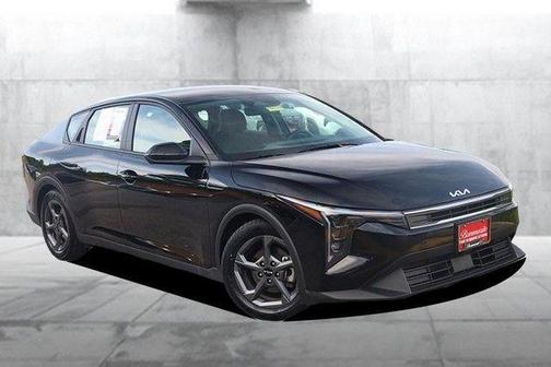 Aurora Black 2025 Kia K4