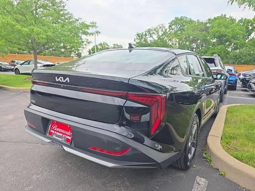 Aurora Black 2025 Kia K4