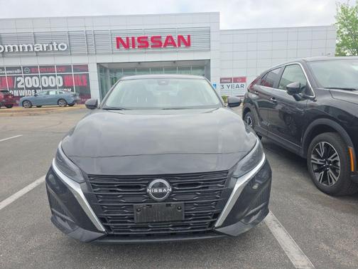 Black 2025 Nissan Altima SV