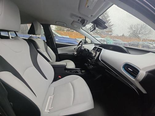 2019 Toyota Prius XLE