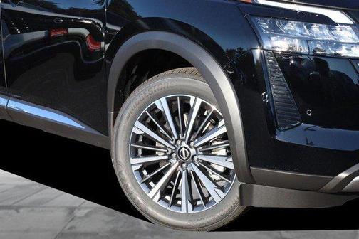 Super Black 2026 Nissan Pathfinder Platinum