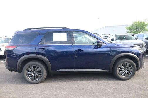 Deep Ocean Blue 2025 Nissan Pathfinder SV