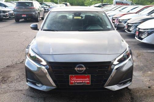 Gun Metallic 2025 Nissan Altima SV