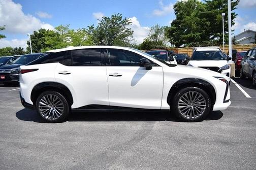 2023 Lexus RZ 450e Luxury