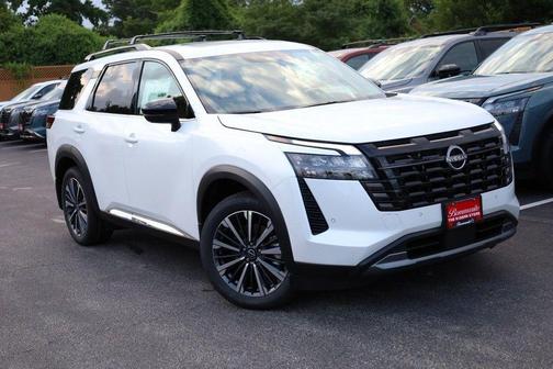 White Pearl 2026 Nissan Pathfinder Platinum