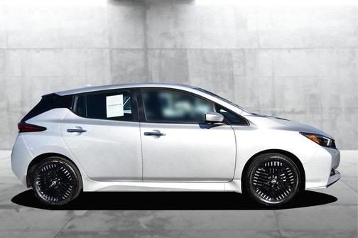 2025 Nissan Leaf SV PLUS