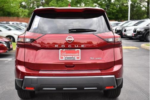 2025 Nissan Rogue SL