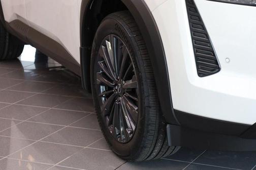 White Pearl 2026 Nissan Pathfinder SL