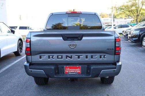 Gun Metallic 2027 Nissan Frontier SV