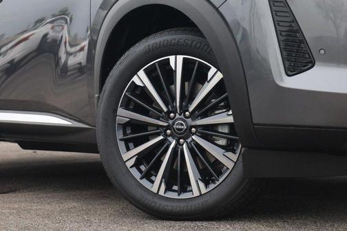 Gun Metallic 2026 Nissan Pathfinder Platinum