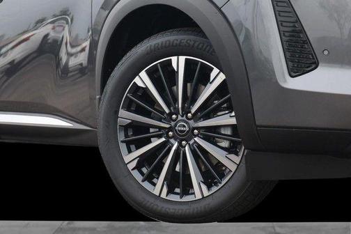 Gun Metallic 2026 Nissan Pathfinder Platinum