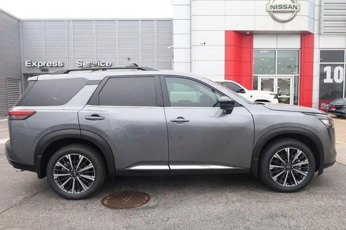 Gun Metallic 2026 Nissan Pathfinder Platinum
