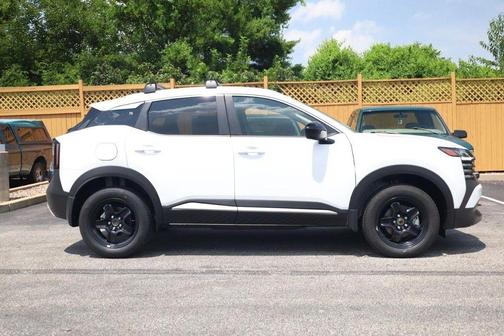 Fresh Powder 2026 Nissan Kicks SV