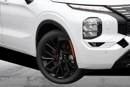 Alpine Frost 2026 Nissan Rogue Plug-In Hybrid PLAT