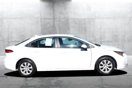 Ice 2026 Toyota Corolla LE