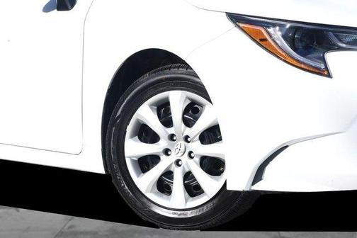Ice 2026 Toyota Corolla LE
