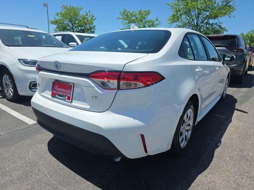 Ice 2026 Toyota Corolla LE