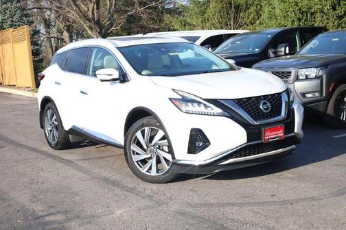 White 2019 Nissan Murano SL