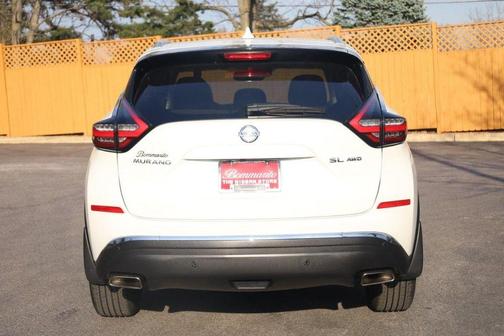 White 2019 Nissan Murano SL