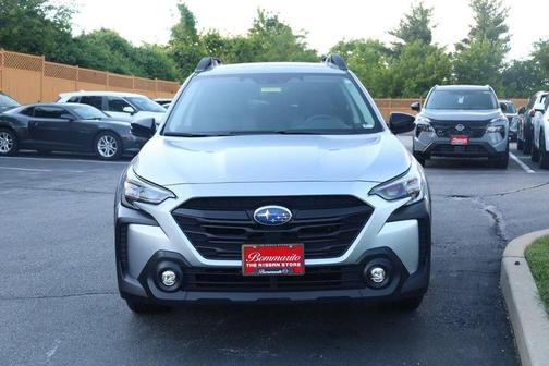 Ice Silver Metallic 2025 Subaru Outback Onyx Edition