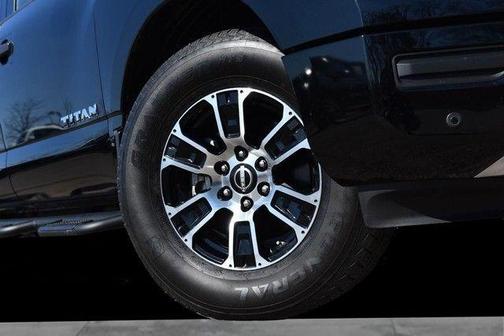 2024 Nissan Titan SV