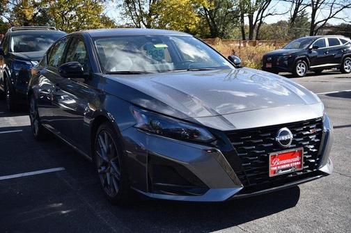 2024 Nissan Altima 2.0 SR