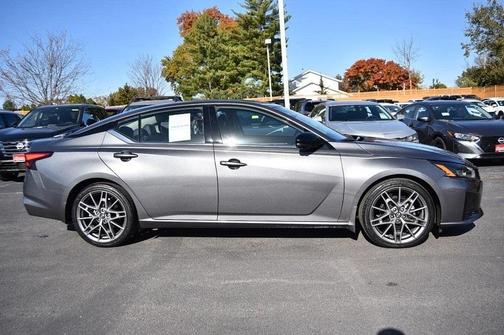 2024 Nissan Altima 2.0 SR