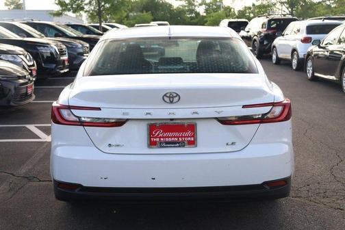 Ice 2025 Toyota Camry LE