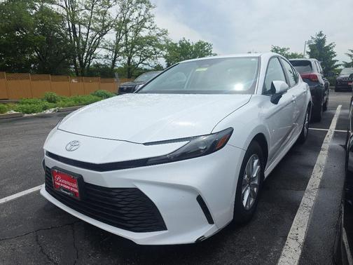 Ice 2025 Toyota Camry LE