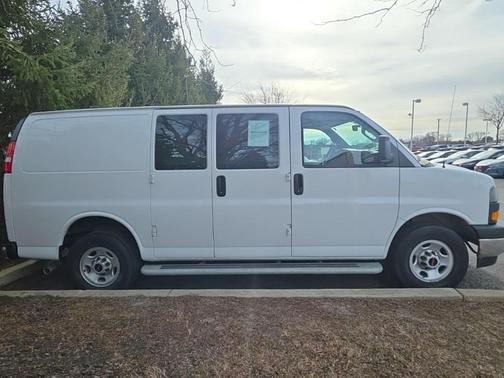 2024 GMC Savana 2500 Work Van