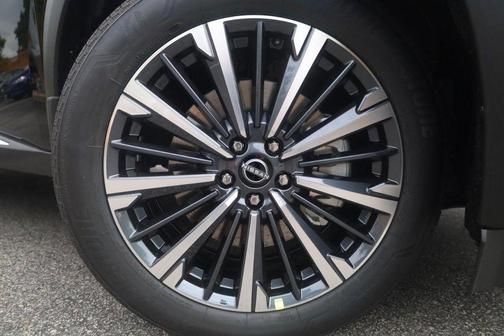 Black 2026 Nissan Pathfinder Platinum