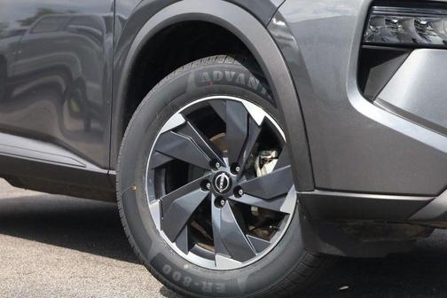 Gun Metallic 2025 Nissan Rogue SV