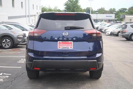 Deep Ocean Blue 2025 Nissan Rogue SV