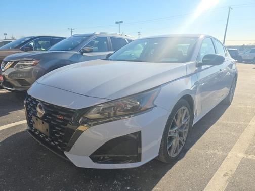 2024 Nissan Altima 2.0 SR