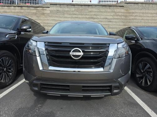 2024 Nissan Pathfinder S