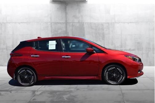 2024 Nissan Leaf SV PLUS