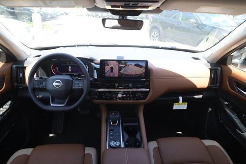 Everest White P 2026 Nissan Pathfinder Platinum