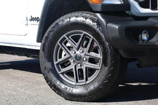 Bright White Clearcoat 2025 Jeep Wrangler Sport