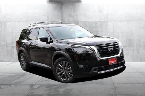 Super Black 2025 Nissan Pathfinder SL