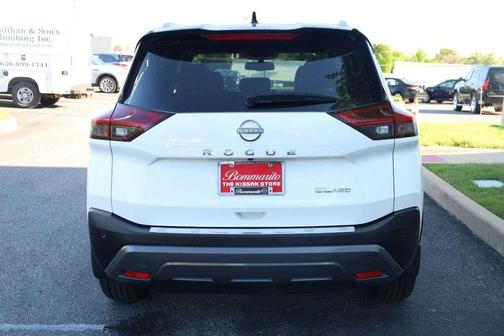 2 Tone White / Black Roof 2023 Nissan Rogue SL