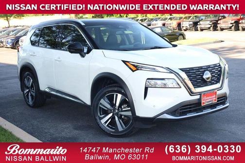 2 Tone White / Black Roof 2023 Nissan Rogue SL