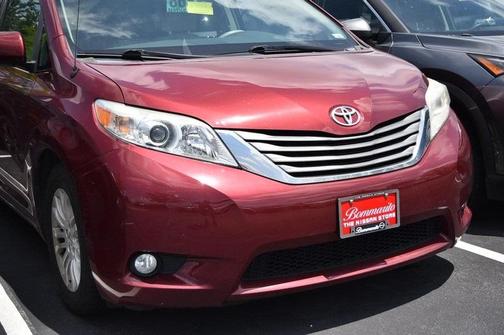 2014 Toyota Sienna XLE
