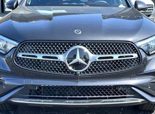 2025 Mercedes-Benz GLC 350e Base 4MATIC