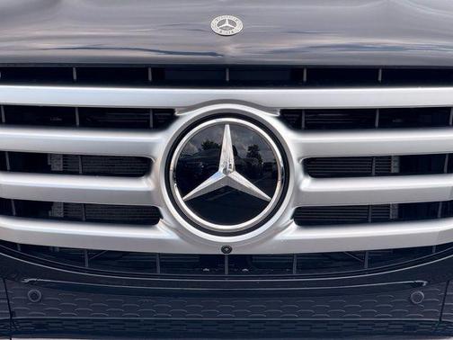 2026 Mercedes-Benz GLS 450