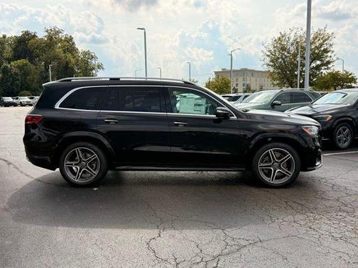 2026 Mercedes-Benz GLS 450