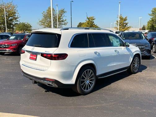 2026 Mercedes-Benz GLS 450 