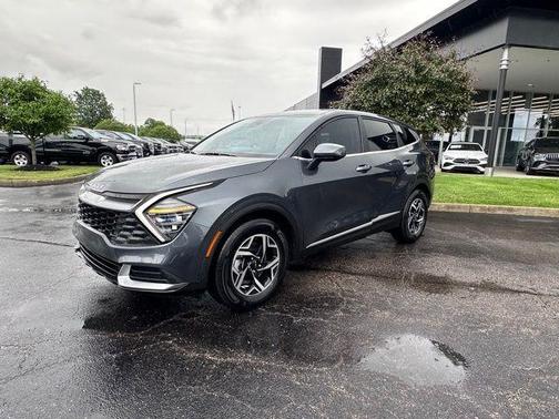 Gravity Gray 2024 Kia Sportage LX