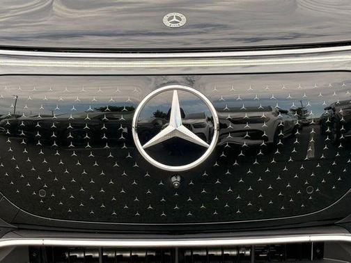2026 Mercedes-Benz EQS 400 