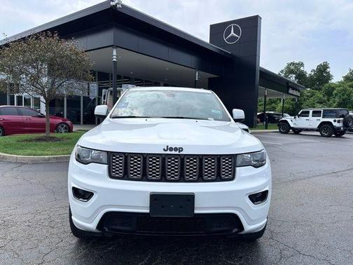 2022 Jeep Grand Cherokee WK Laredo
